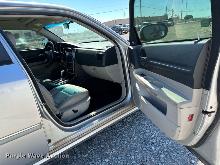 image for item LR9677 2006 Dodge Magnum