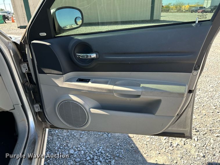 image for item LR9677 2006 Dodge Magnum