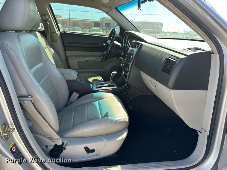 image for item LR9677 2006 Dodge Magnum