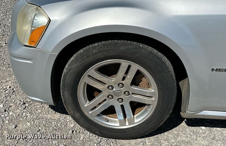 image for item LR9677 2006 Dodge Magnum