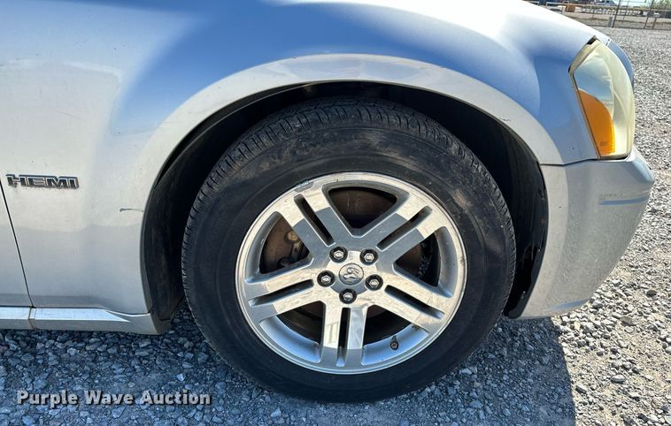 image for item LR9677 2006 Dodge Magnum