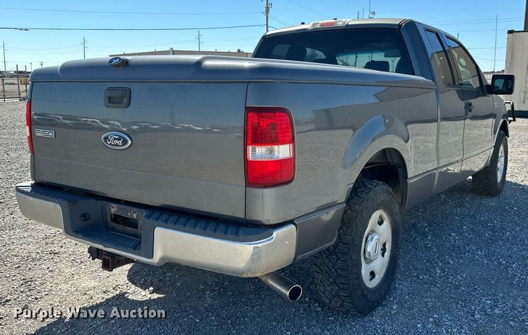 image for item LR9678 2004 Ford F150  SuperCab pickup truck