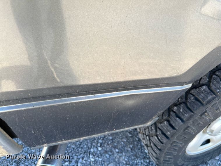 image for item LR9678 2004 Ford F150  SuperCab pickup truck