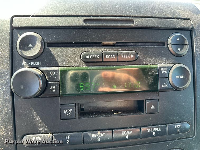 image for item LR9678 2004 Ford F150  SuperCab pickup truck