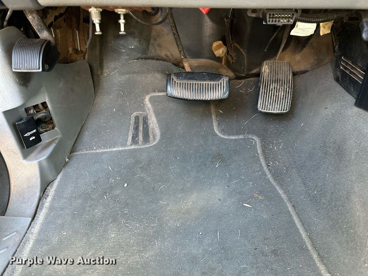 image for item LR9678 2004 Ford F150  SuperCab pickup truck