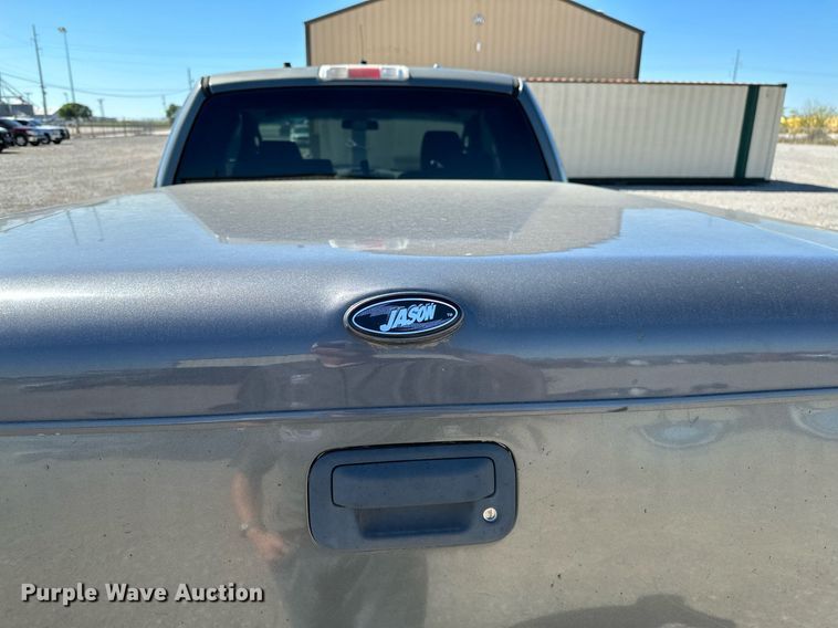 image for item LR9678 2004 Ford F150  SuperCab pickup truck