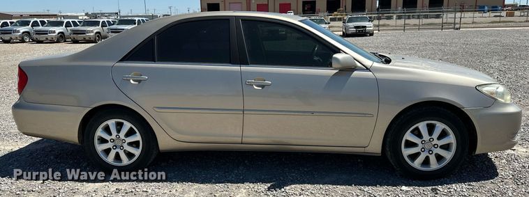 image for item LR9683 2002 Toyota Camry LXS