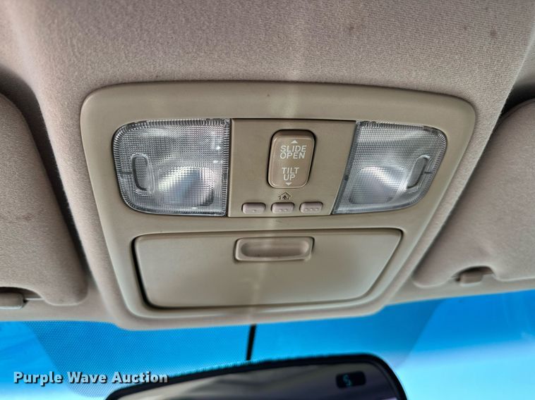 image for item LR9683 2002 Toyota Camry LXS