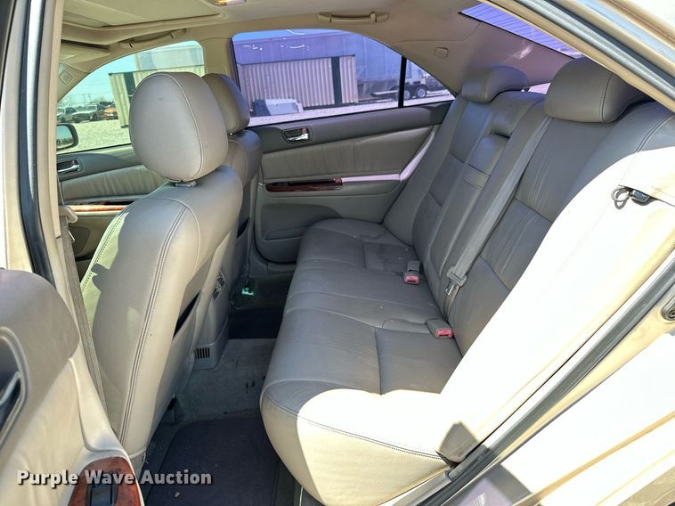 image for item LR9683 2002 Toyota Camry LXS