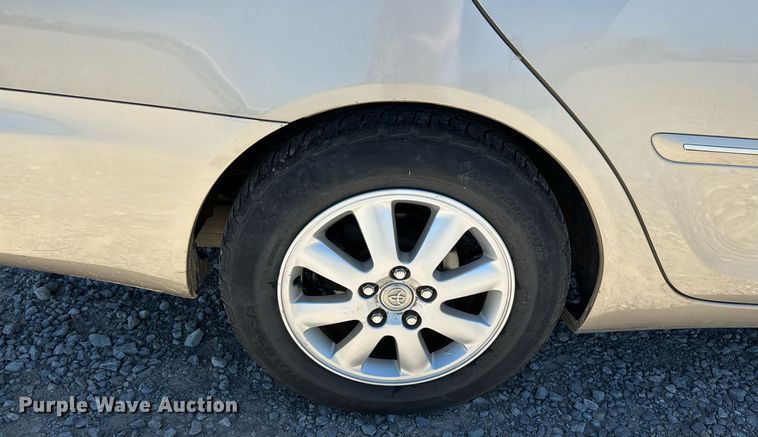 image for item LR9683 2002 Toyota Camry LXS