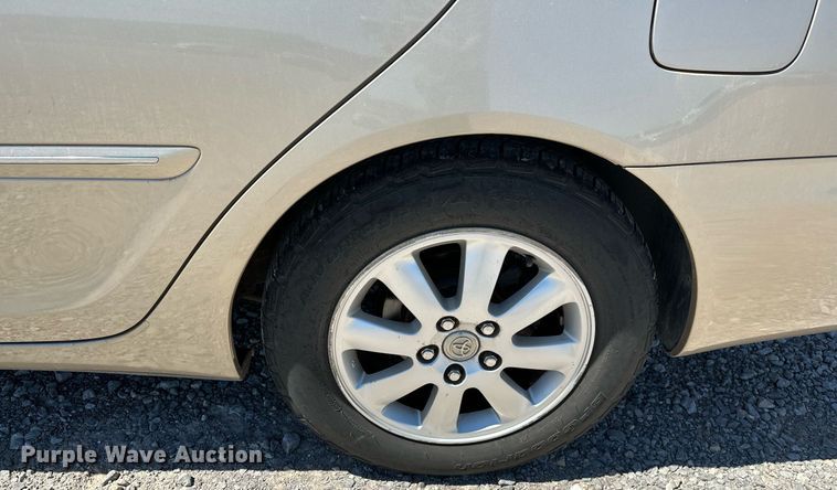 image for item LR9683 2002 Toyota Camry LXS