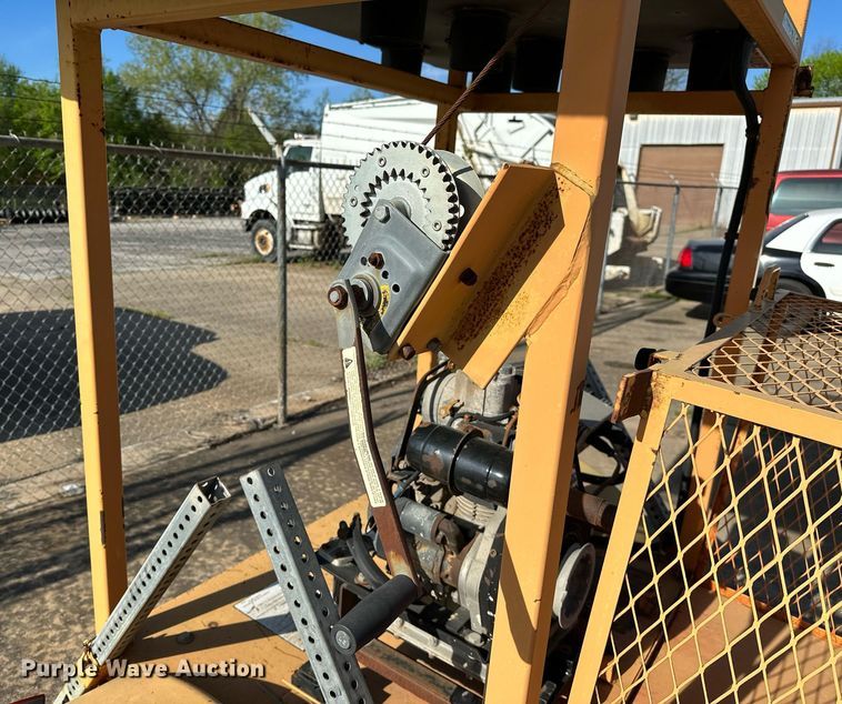 image for item LR9686 Amida DLB15-FA-GK  arrow board