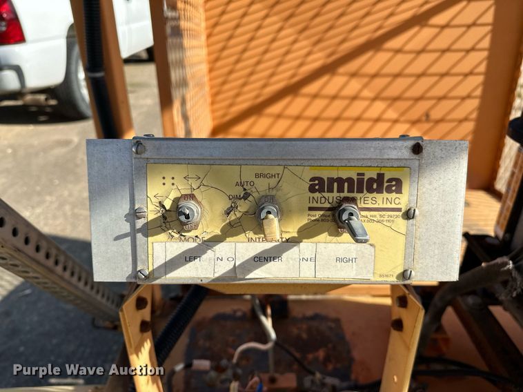 image for item LR9686 Amida DLB15-FA-GK  arrow board