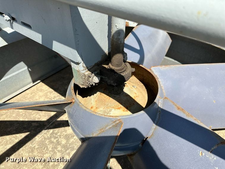 image for item LR9707 Windmaster  fan