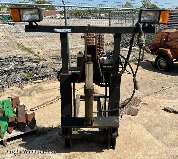 image for item LR9710 Snow plow mount