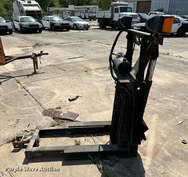 image for item LR9710 Snow plow mount