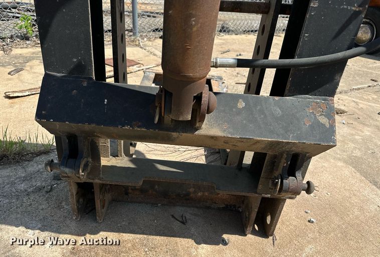 image for item LR9710 Snow plow mount