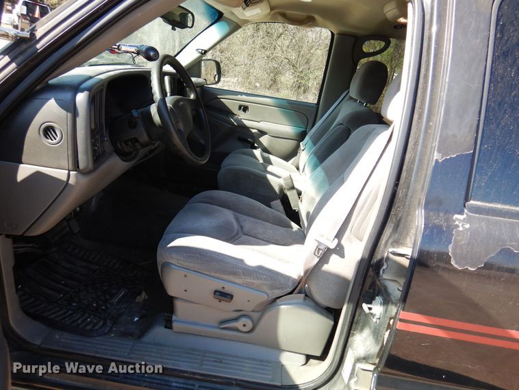 image for item LT9609 2005 Chevrolet Tahoe  SUV