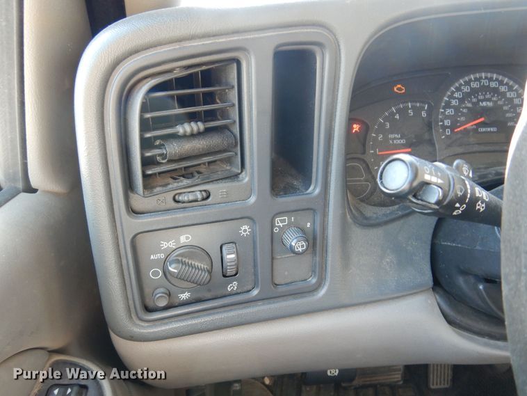 image for item LT9609 2005 Chevrolet Tahoe  SUV