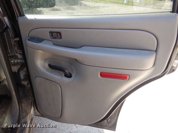 image for item LT9609 2005 Chevrolet Tahoe  SUV