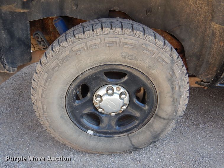 image for item LT9609 2005 Chevrolet Tahoe  SUV