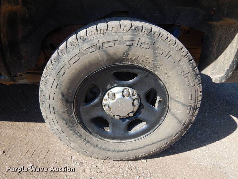 image for item LT9609 2005 Chevrolet Tahoe  SUV