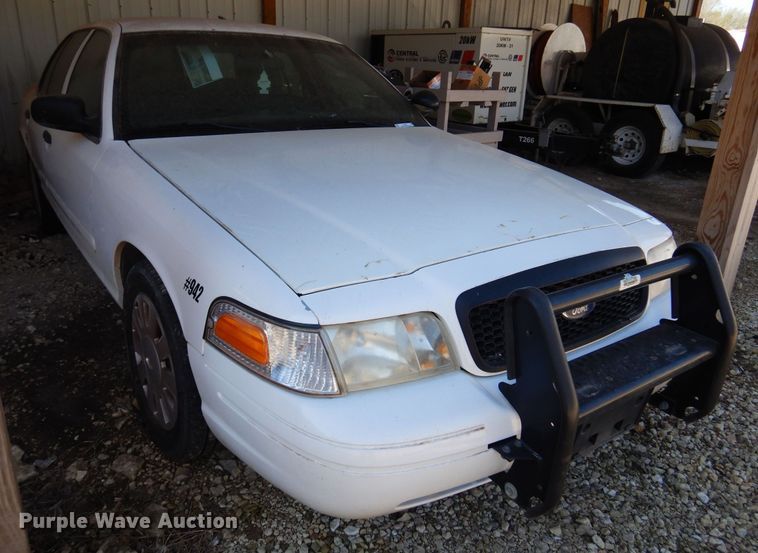 image for item LT9612 2008 Ford Crown Victoria Police Interceptor