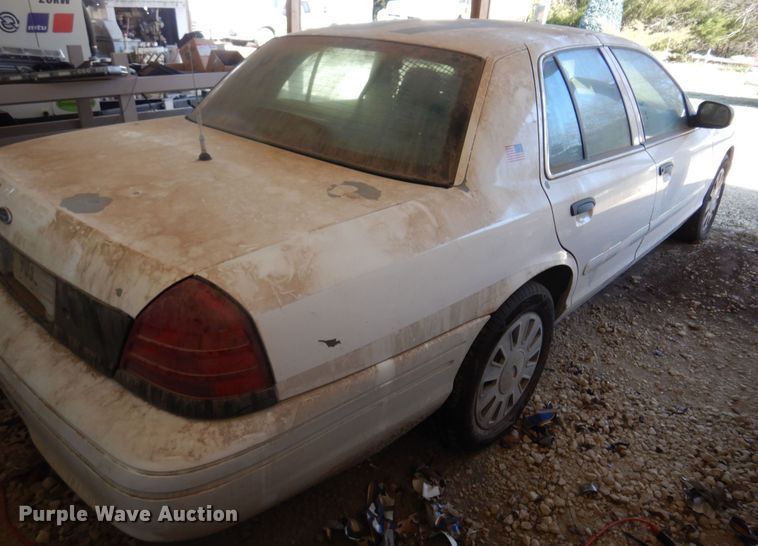 image for item LT9612 2008 Ford Crown Victoria Police Interceptor