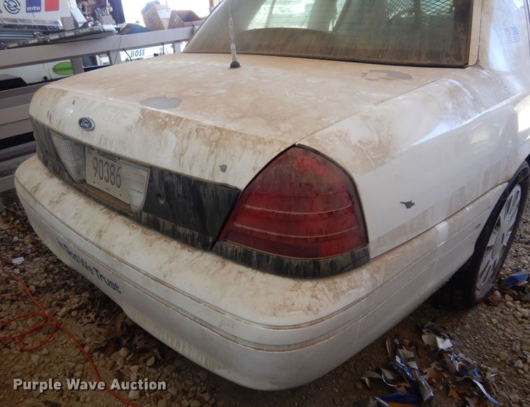 image for item LT9612 2008 Ford Crown Victoria Police Interceptor