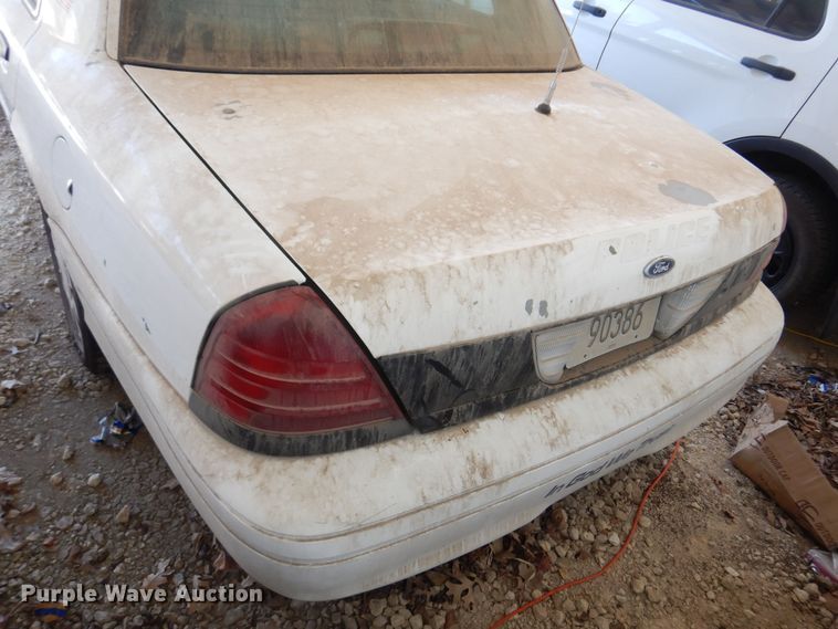 image for item LT9612 2008 Ford Crown Victoria Police Interceptor