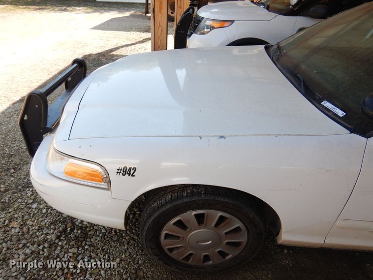image for item LT9612 2008 Ford Crown Victoria Police Interceptor