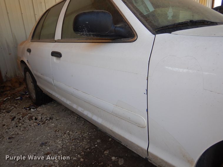 image for item LT9612 2008 Ford Crown Victoria Police Interceptor