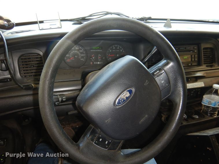 image for item LT9612 2008 Ford Crown Victoria Police Interceptor