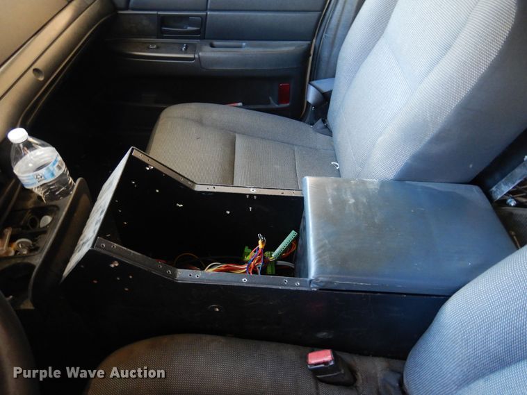 image for item LT9612 2008 Ford Crown Victoria Police Interceptor