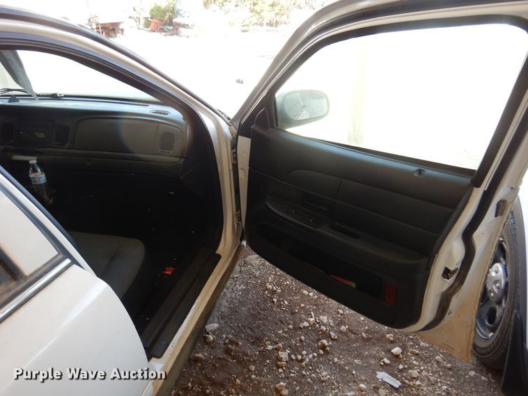 image for item LT9612 2008 Ford Crown Victoria Police Interceptor