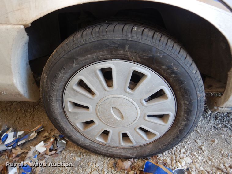 image for item LT9612 2008 Ford Crown Victoria Police Interceptor