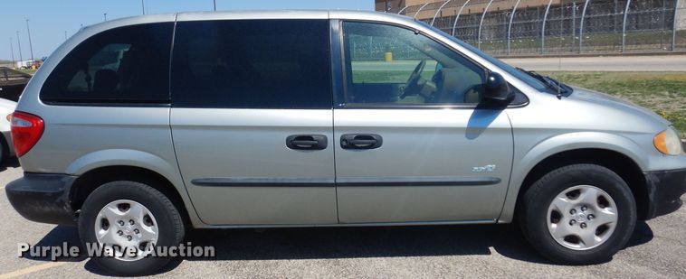 image for item LT9613 2003 Dodge Caravan  van