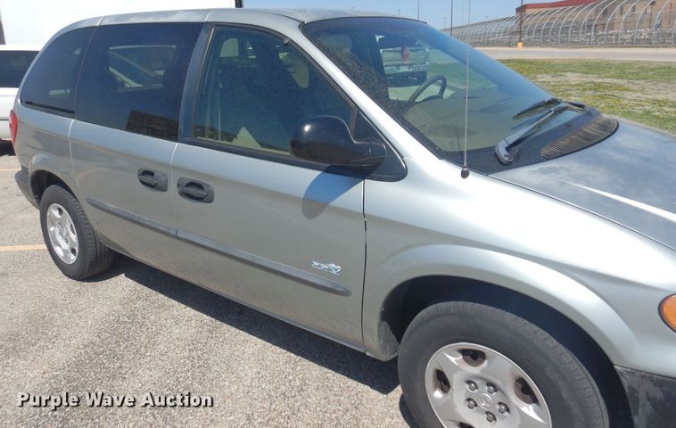 image for item LT9613 2003 Dodge Caravan  van