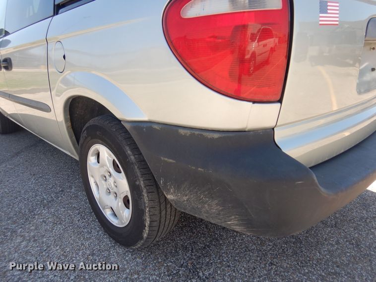 image for item LT9613 2003 Dodge Caravan  van