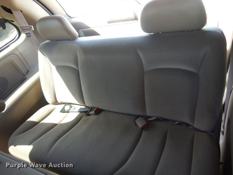 image for item LT9613 2003 Dodge Caravan  van