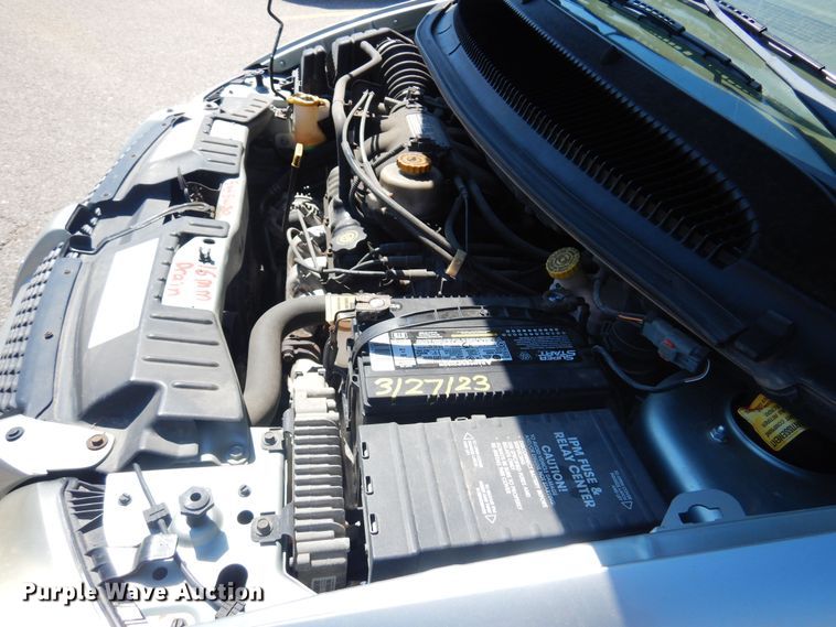 image for item LT9613 2003 Dodge Caravan  van