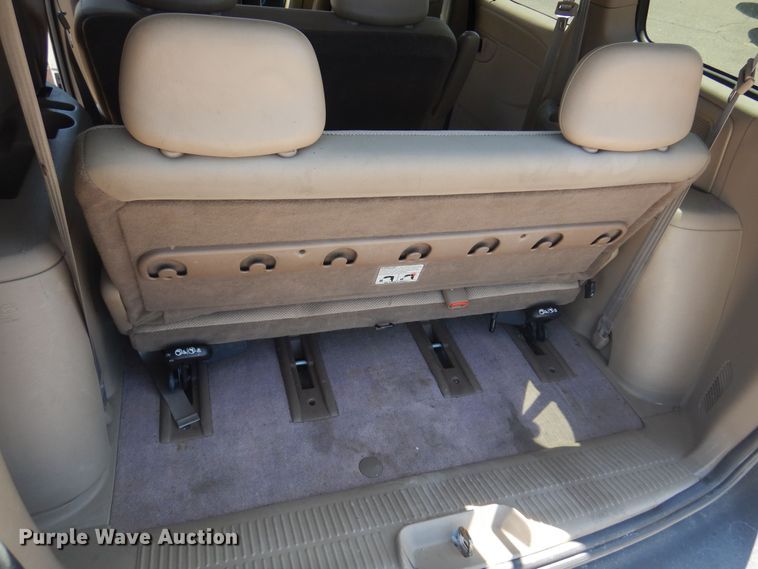 image for item LT9613 2003 Dodge Caravan  van