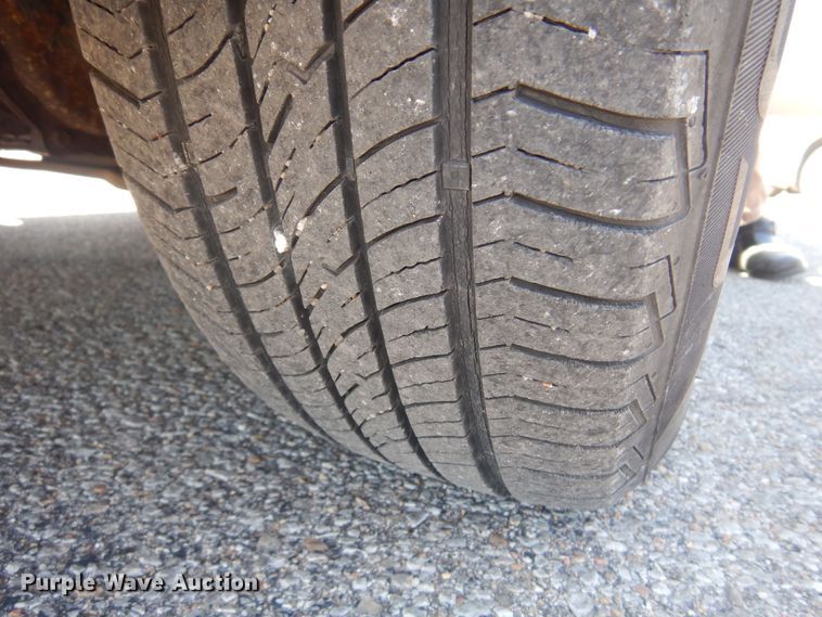 image for item LT9613 2003 Dodge Caravan  van