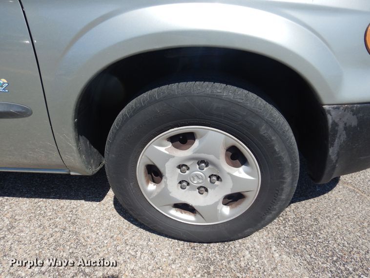 image for item LT9613 2003 Dodge Caravan  van