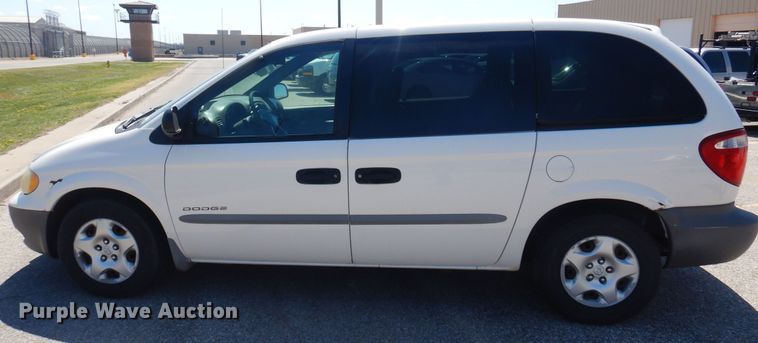 image for item LT9614 2001 Dodge Caravan  van