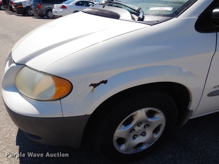 image for item LT9614 2001 Dodge Caravan  van