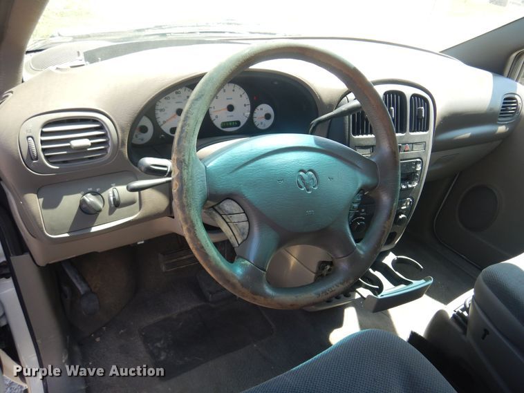 image for item LT9614 2001 Dodge Caravan  van