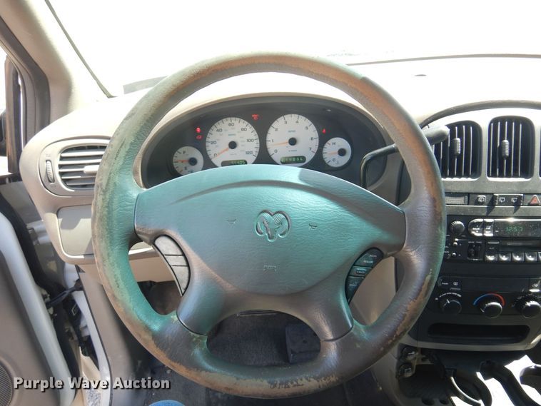 image for item LT9614 2001 Dodge Caravan  van