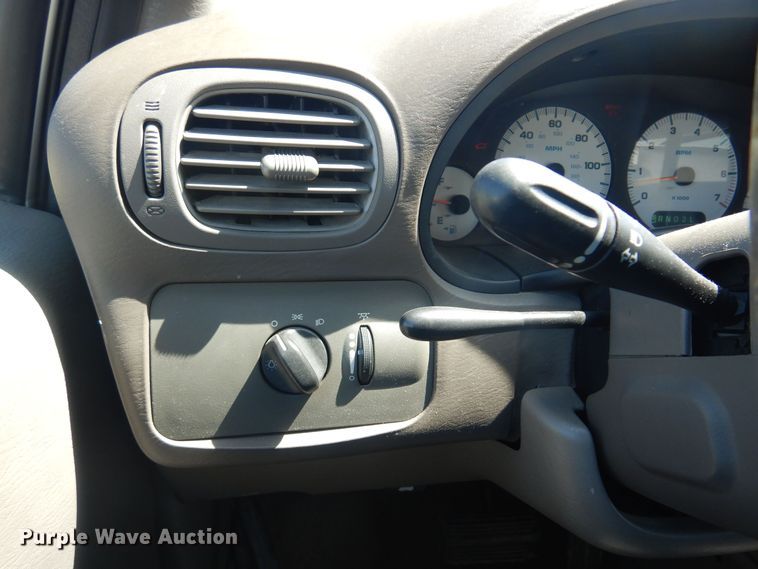 image for item LT9614 2001 Dodge Caravan  van