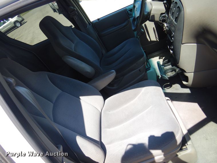 image for item LT9614 2001 Dodge Caravan  van